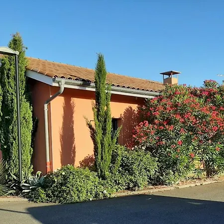 Au Beaujolais Saint Jean Otel