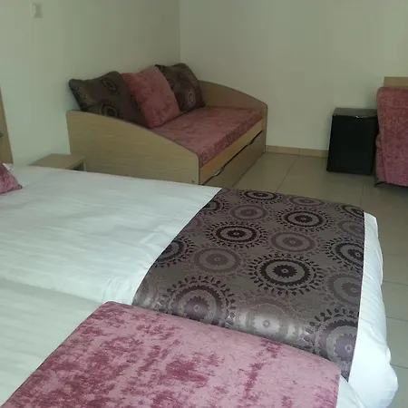 Otel Au Beaujolais Saint Jean
