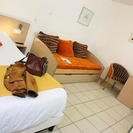 Au Beaujolais Saint Jean Otel Belleville-sur-Saône